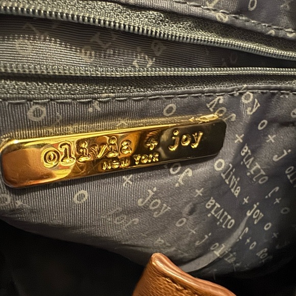 Olivia & Joy Brown Woven Tote Bag - Picture 3 of 4